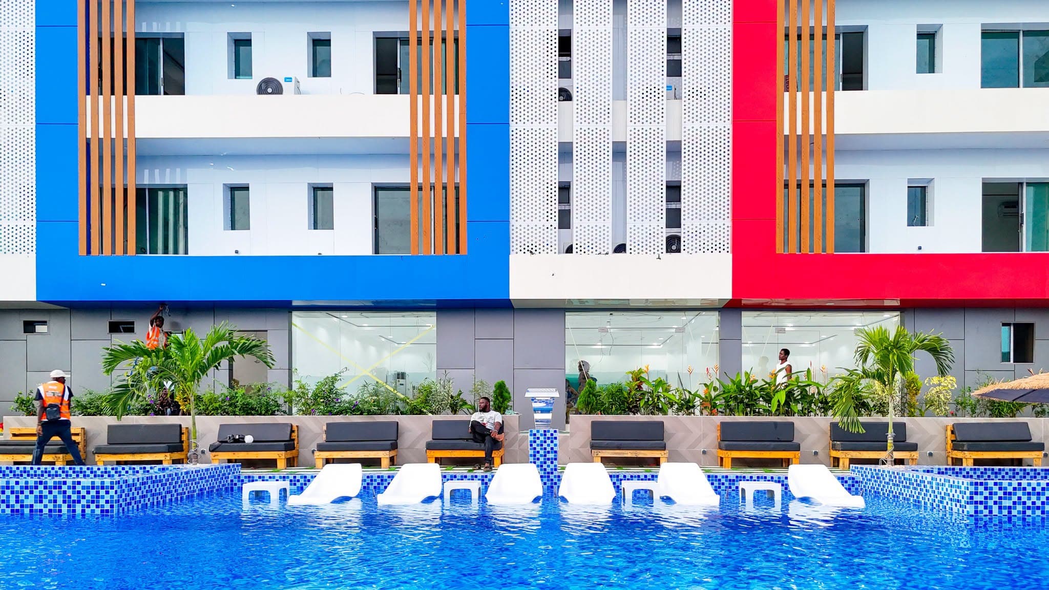 POOL HÔTEL